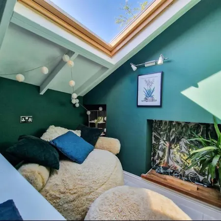 Clover Neuk - Hot Tub - Coorie Doon Stays Fairlie Exterior photo
