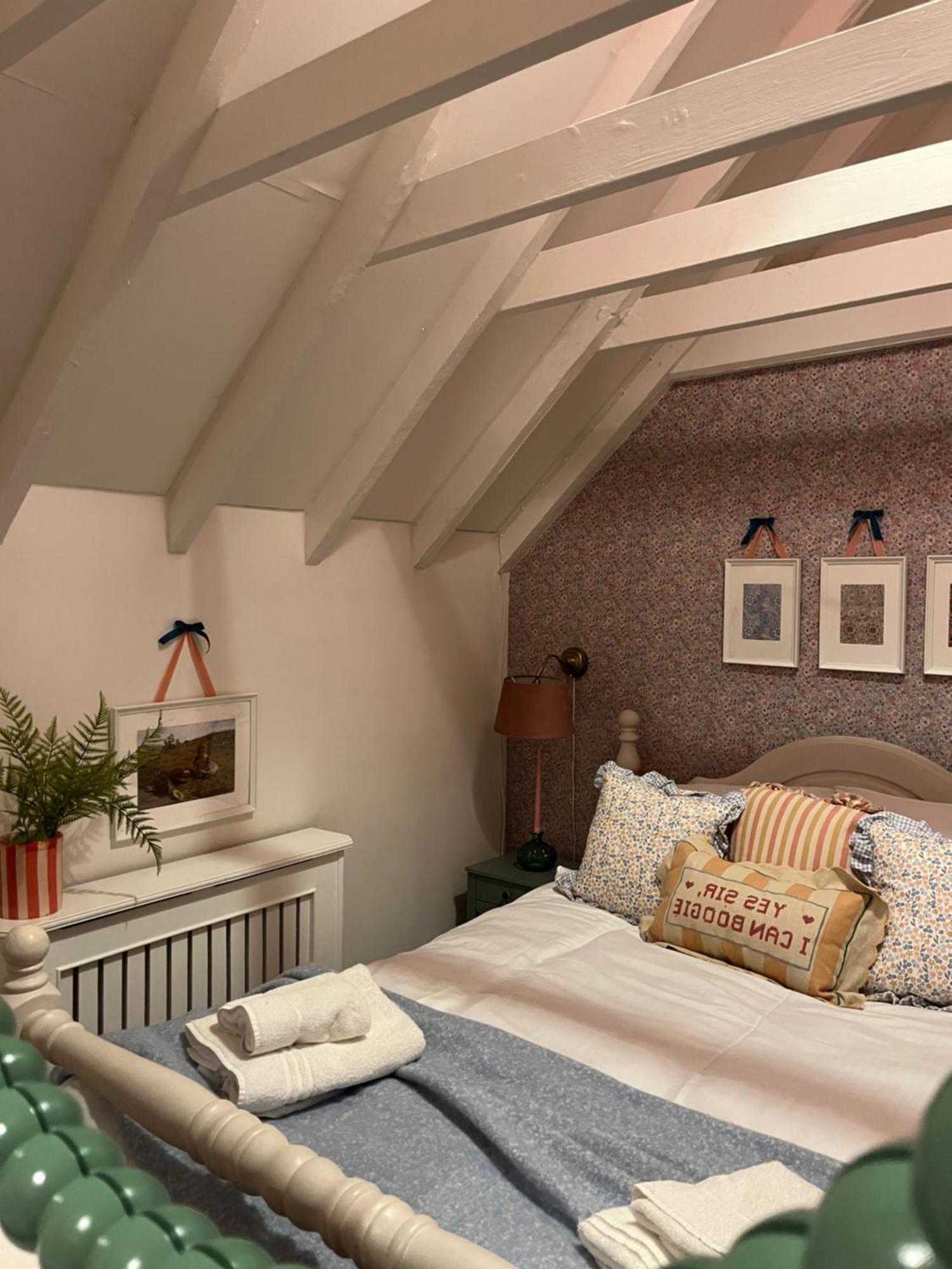 Clover Neuk - Hot Tub - Coorie Doon Vakantiehuis